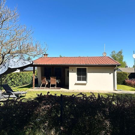 Bungalow Am Dobbertiner See Luaran gambar